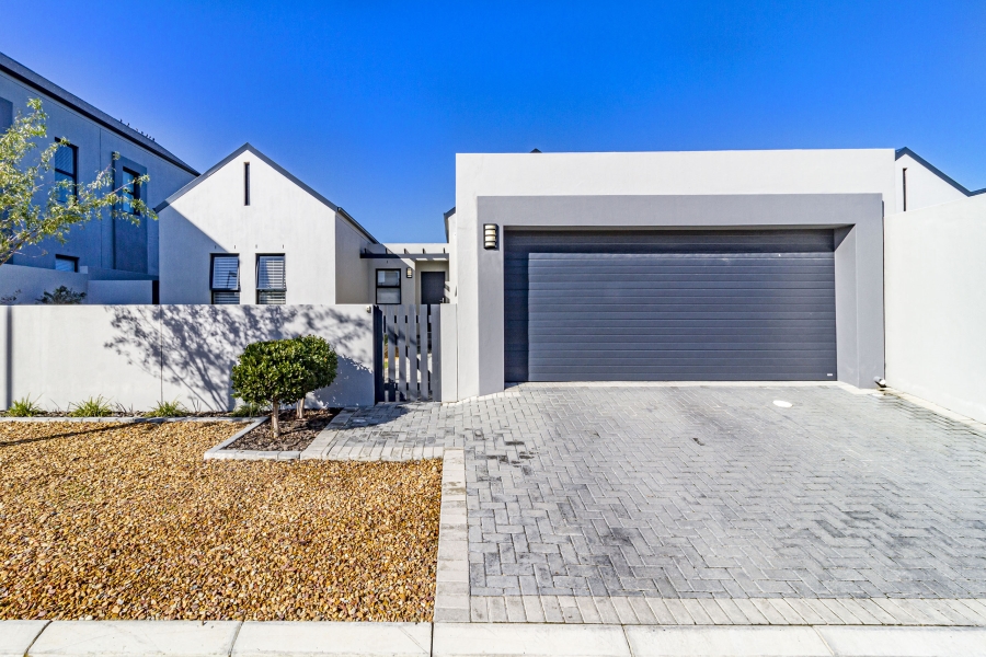 3 Bedroom Property for Sale in Aan de Wijnlanden Western Cape